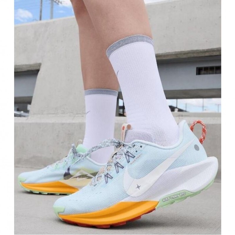 나이키 남성 러닝화 페가수스 트레일 5 조깅화 DV3865-402