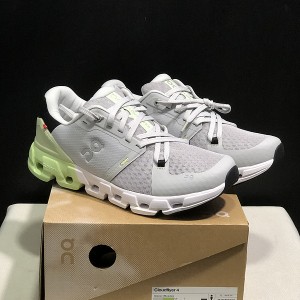 On Cloudflyer 4 로드 런닝화 - 남성용