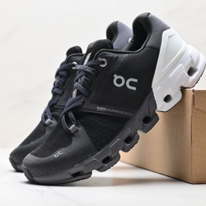 On Cloudflyer 4 로드 런닝화 - 남성용