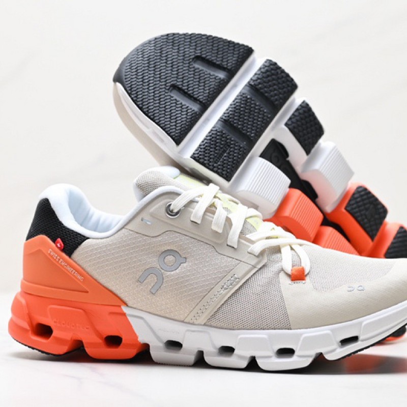 On Cloudflyer 4 로드 런닝화 - 남성용