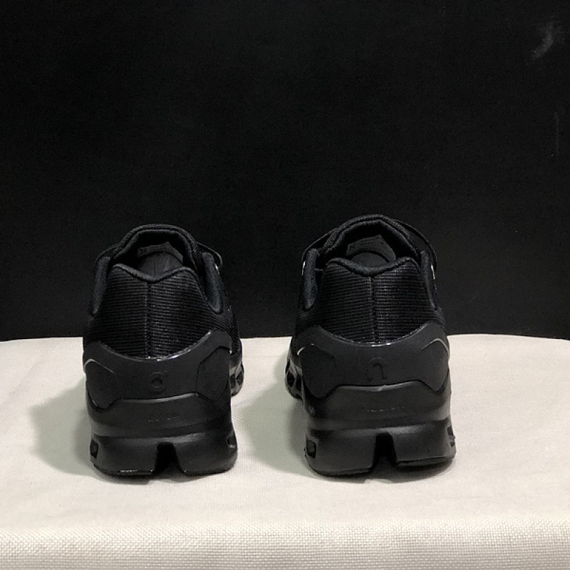 On 온 러닝 클라우드몬스터 여성 런닝화