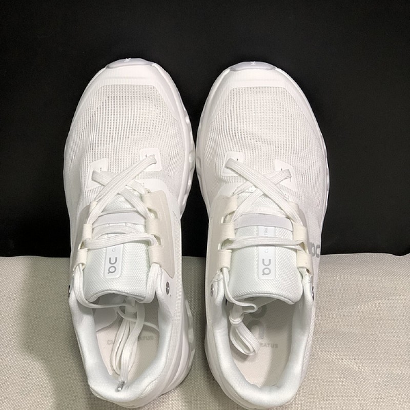 On 온 러닝 클라우드몬스터 여성 런닝화