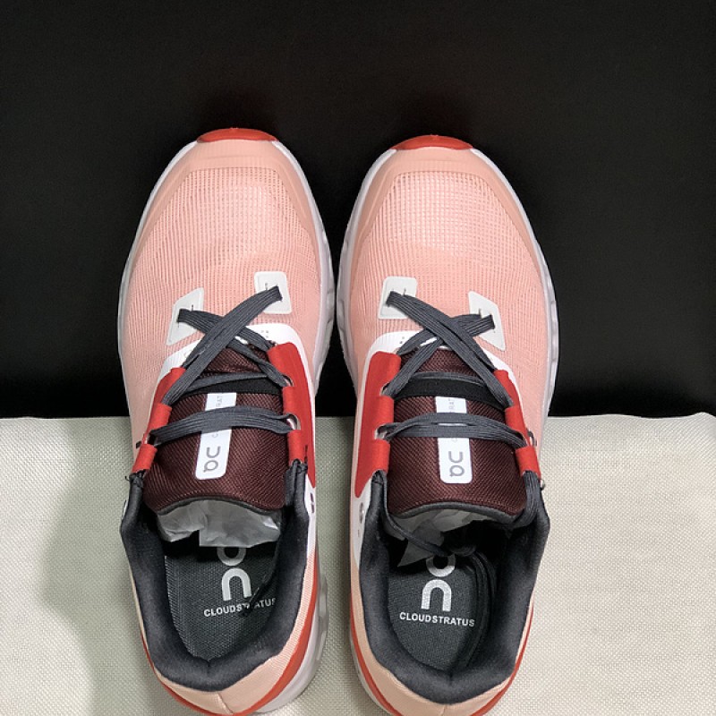 On 온 러닝 클라우드몬스터 여성 런닝화