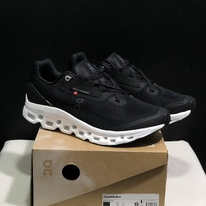 On 온 러닝 클라우드몬스터 여성 런닝화