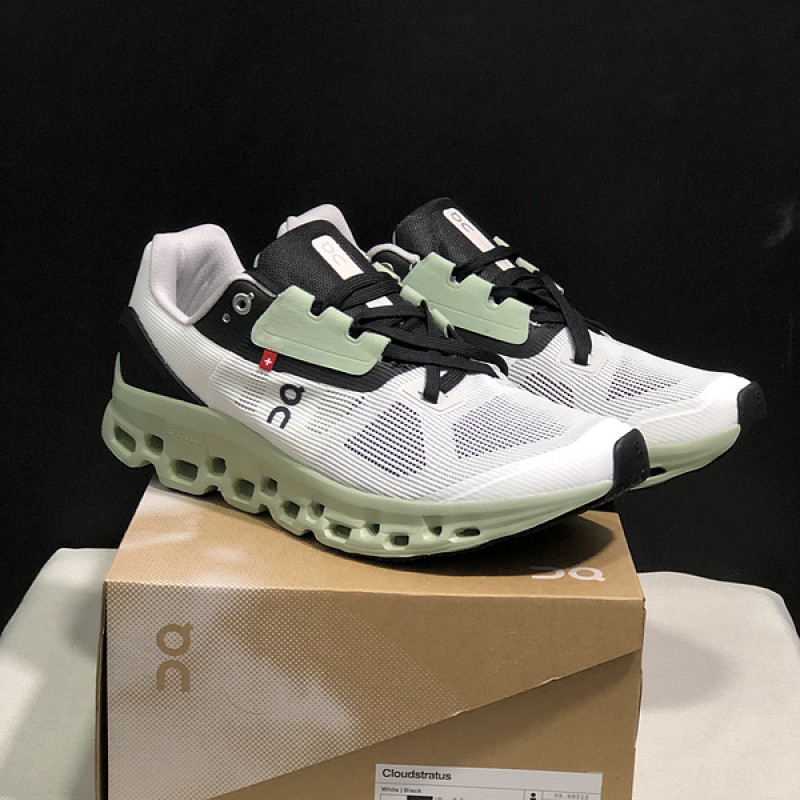 On 온 러닝 클라우드몬스터 여성 런닝화