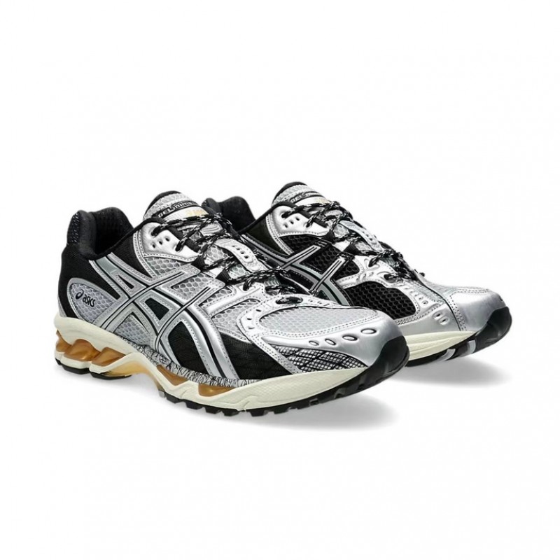 아식스  젤 님버스 10.1 스니커즈