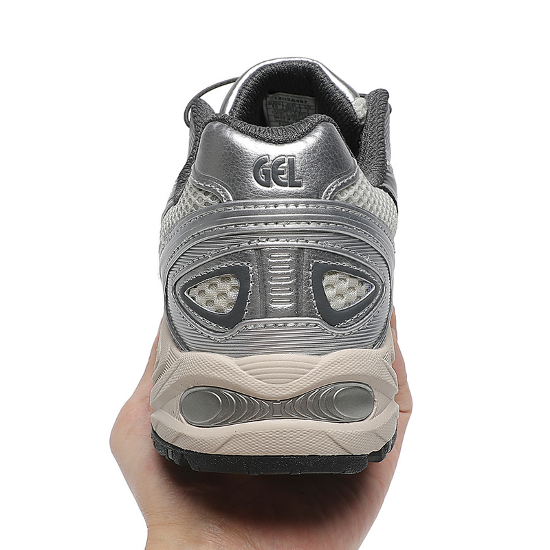 아식스 젤 카하나 TR V2