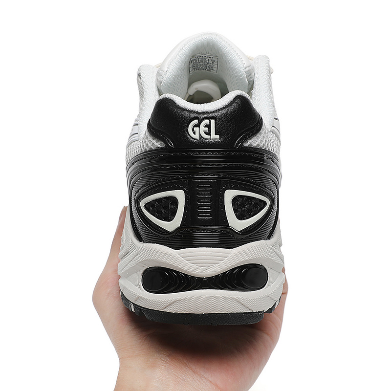 아식스 젤 카하나 TR V2