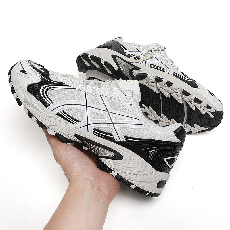 아식스 젤 카하나 TR V2