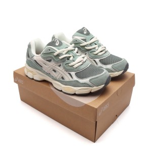 아식스 젤 NYC 블랙 클레이 그레이 / 네이비 / 블랙 / 화이트