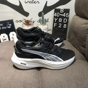 푸마 남성 벨로시티 나이트로TM 3 런닝화