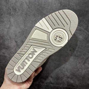 루이비통 트레이너 스니커즈