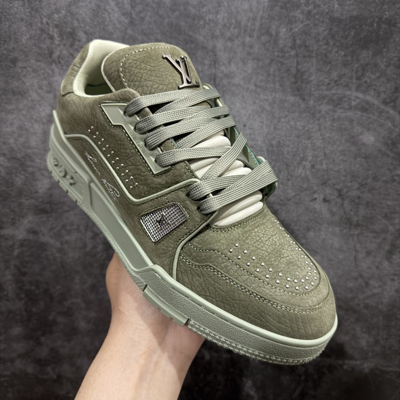루이비통 트레이너 스니커즈