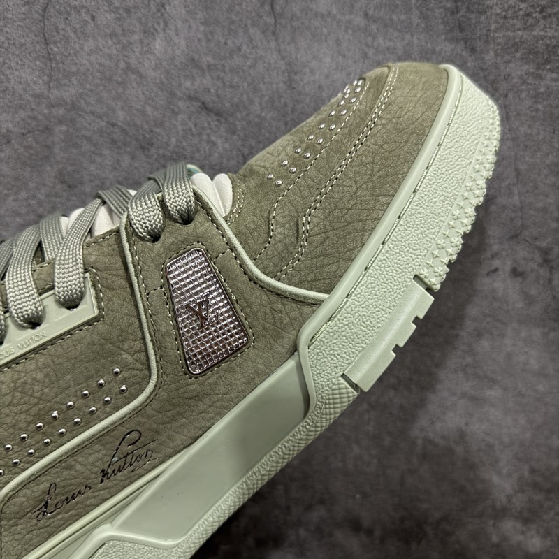 루이비통 트레이너 스니커즈