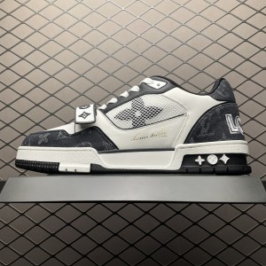 루이비통 트레이너 스니커즈