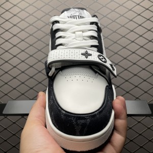 루이비통 트레이너 스니커즈