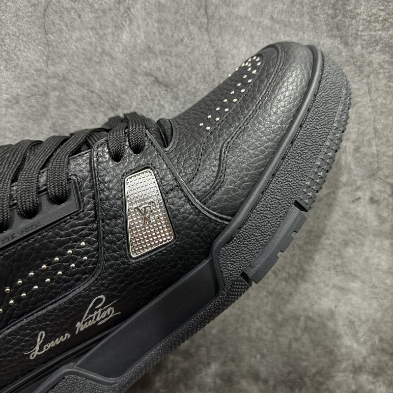 루이비통 트레이너 스니커즈