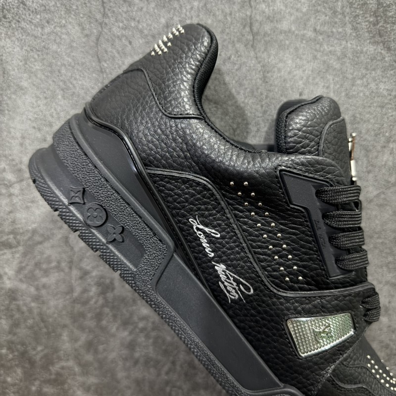 루이비통 트레이너 스니커즈