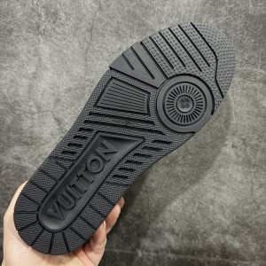 루이비통 트레이너 스니커즈