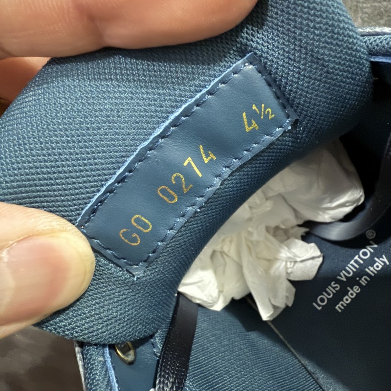 루이비통 트레이너 스니커즈