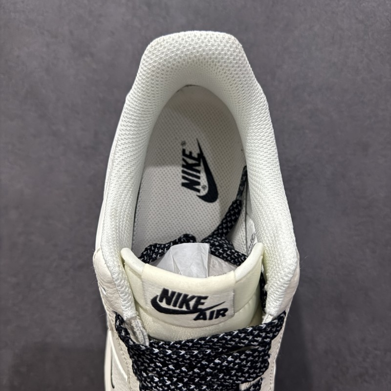 나이키 에어포스 1 로우