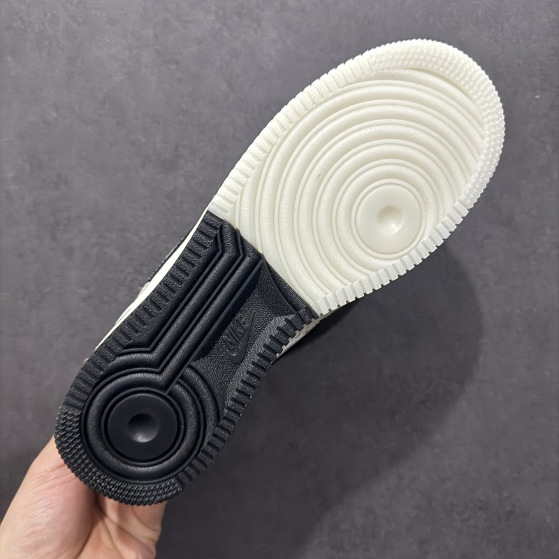 나이키 에어포스 1 로우