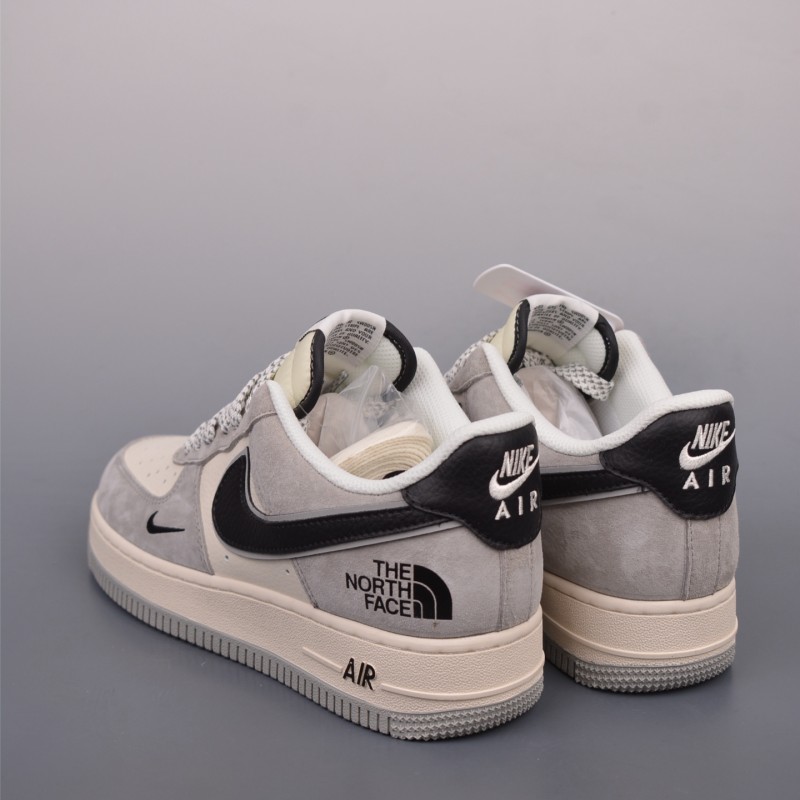 나이키 에어포스 1 로우