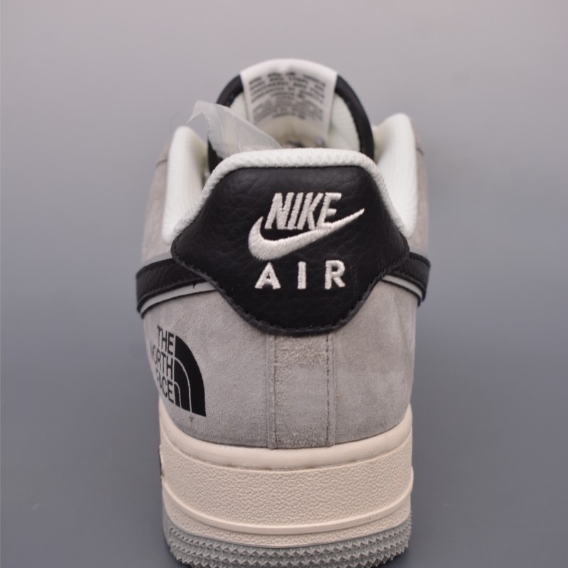 나이키 에어포스 1 로우