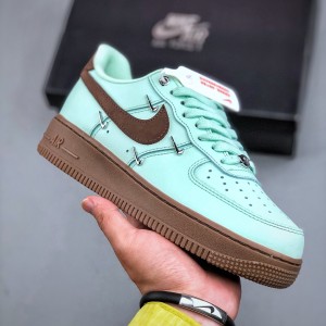 나이키 에어포스 1 로우