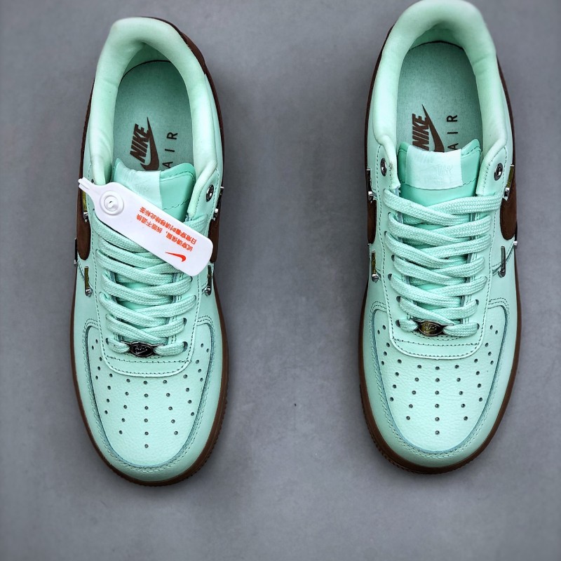 나이키 에어포스 1 로우