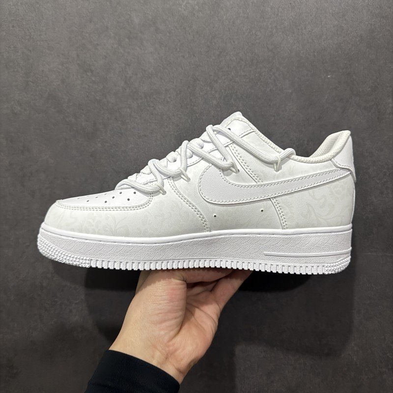 나이키 에어포스 1 로우