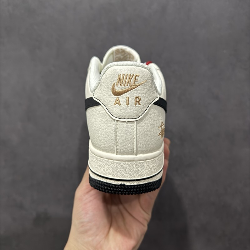 나이키 에어포스 1 로우