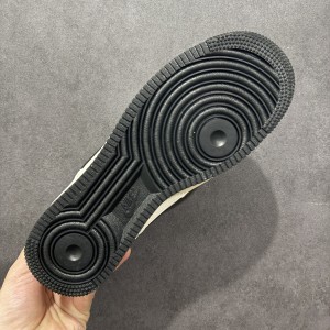 나이키 에어포스 1 로우