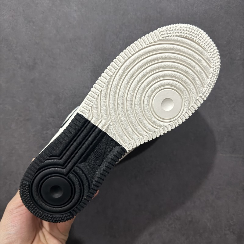 나이키 에어포스 1 로우