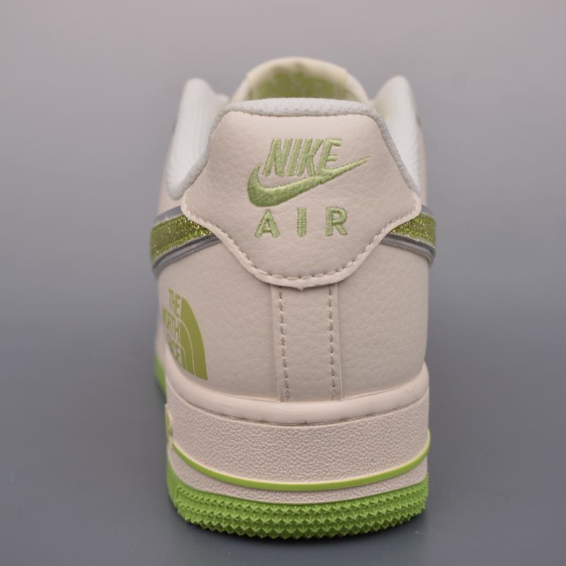 나이키 에어포스 1 로우