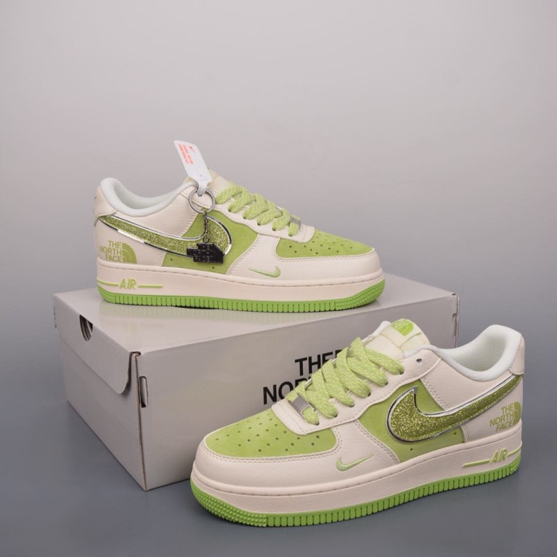 나이키 에어포스 1 로우