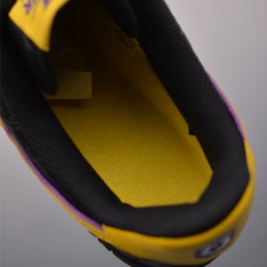 나이키 에어포스 1 로우