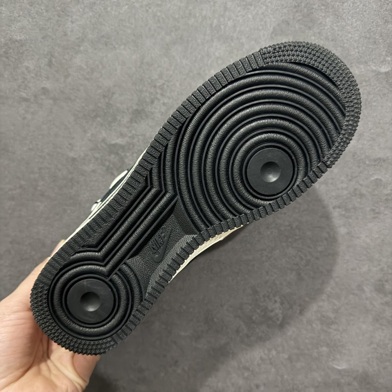 나이키 에어포스 1 로우