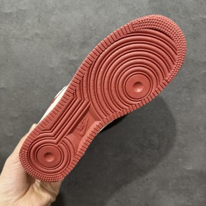 나이키 에어포스 1 로우