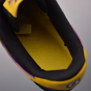 나이키 에어포스 1 로우