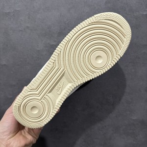 나이키 에어포스 1 로우