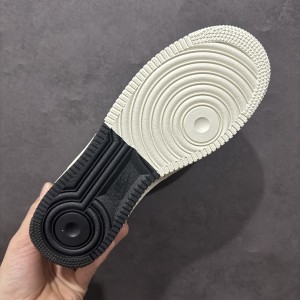 나이키 에어포스 1 로우