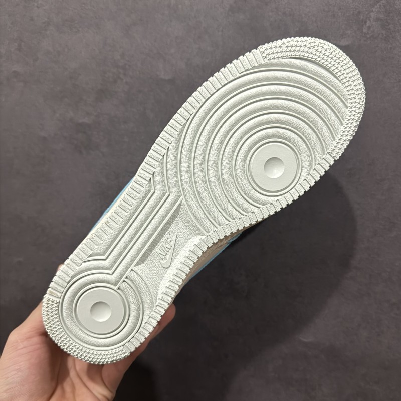 나이키 에어포스 1 로우