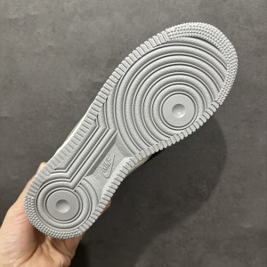 나이키 에어포스 1 로우