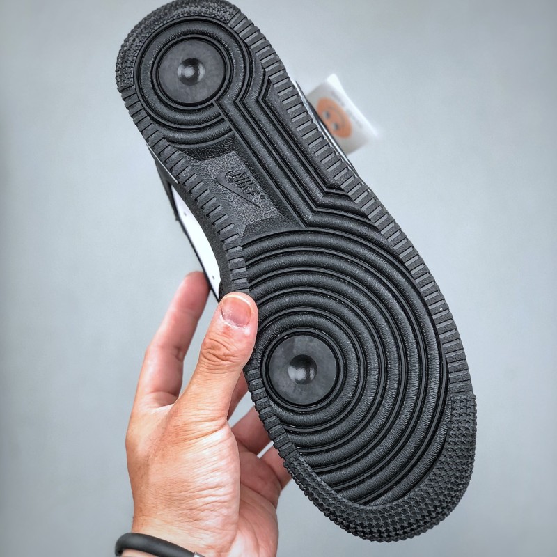 나이키 에어포스 1 로우