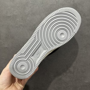 나이키 에어포스 1 로우