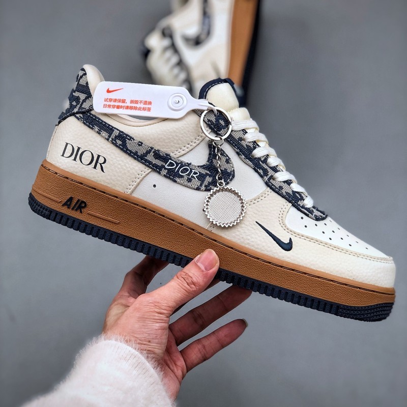 나이키 에어포스 1 로우