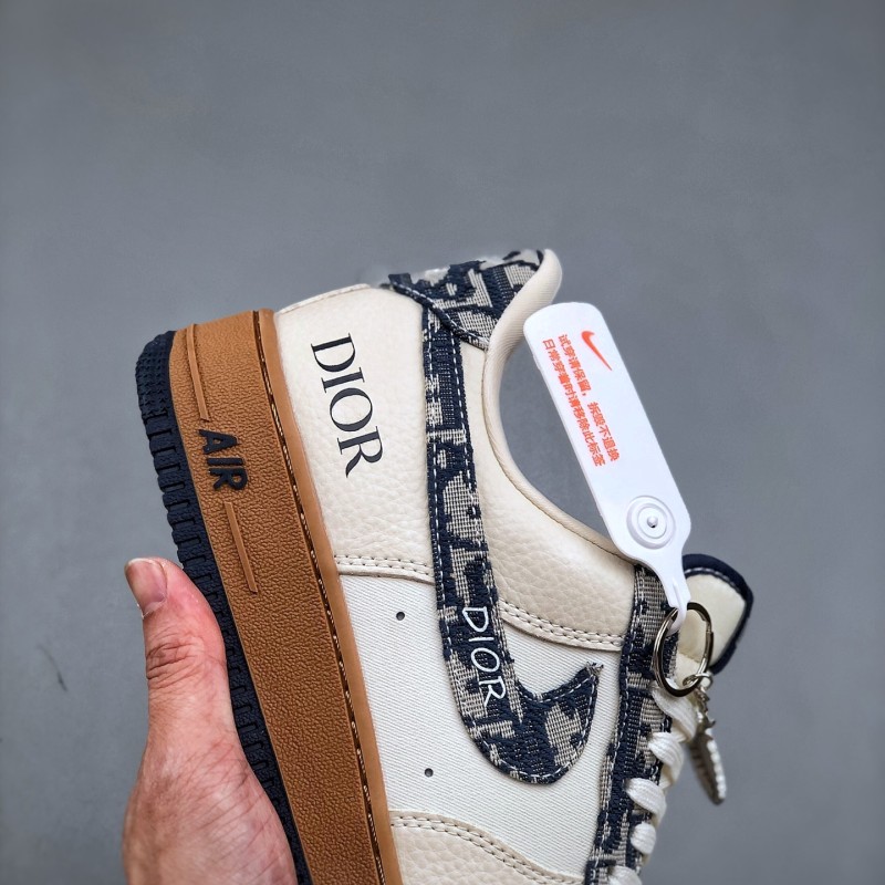 나이키 에어포스 1 로우