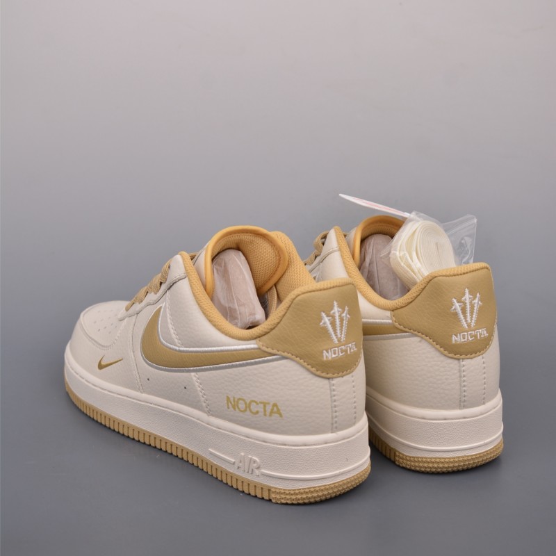 나이키 에어포스 1 로우