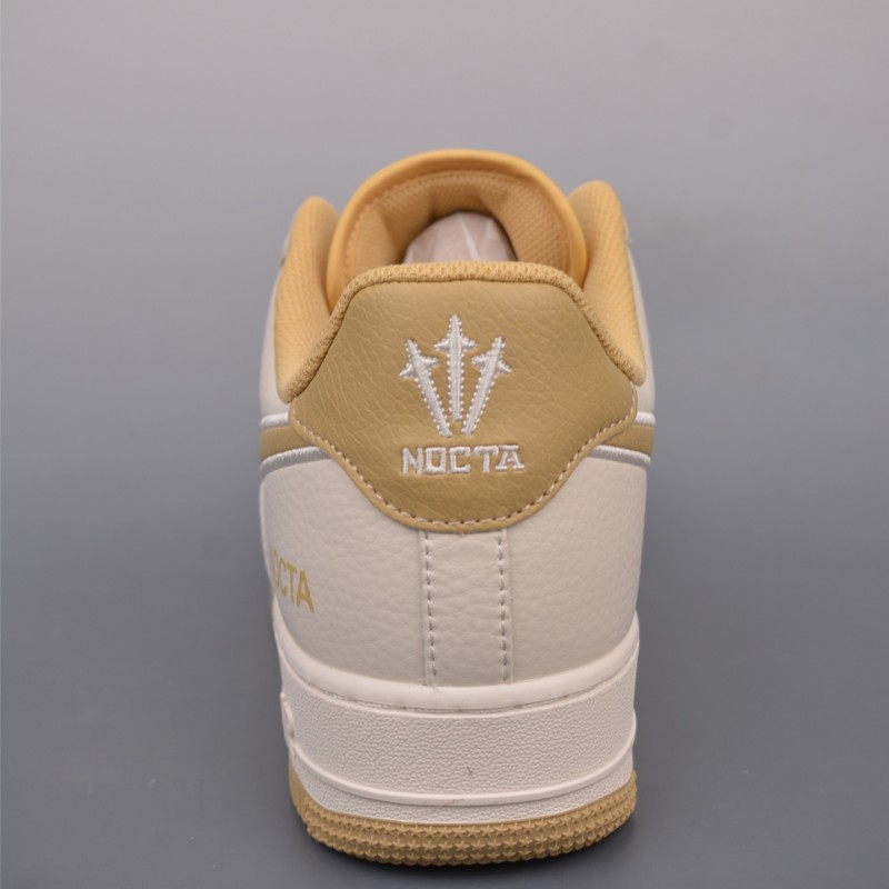 나이키 에어포스 1 로우